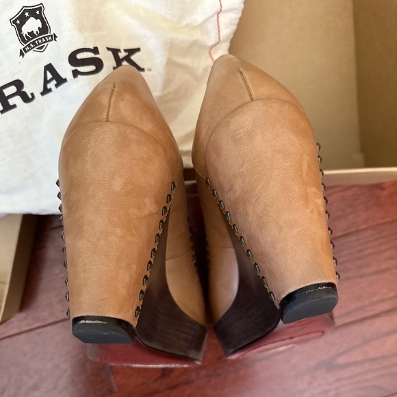Trask Reina brown leather peep toe wedge - Picture 6 of 11